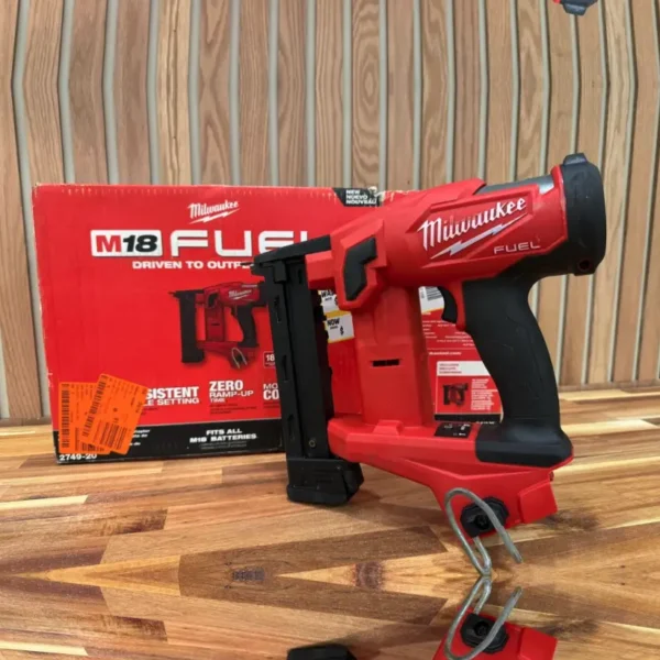 Milwaukee M26